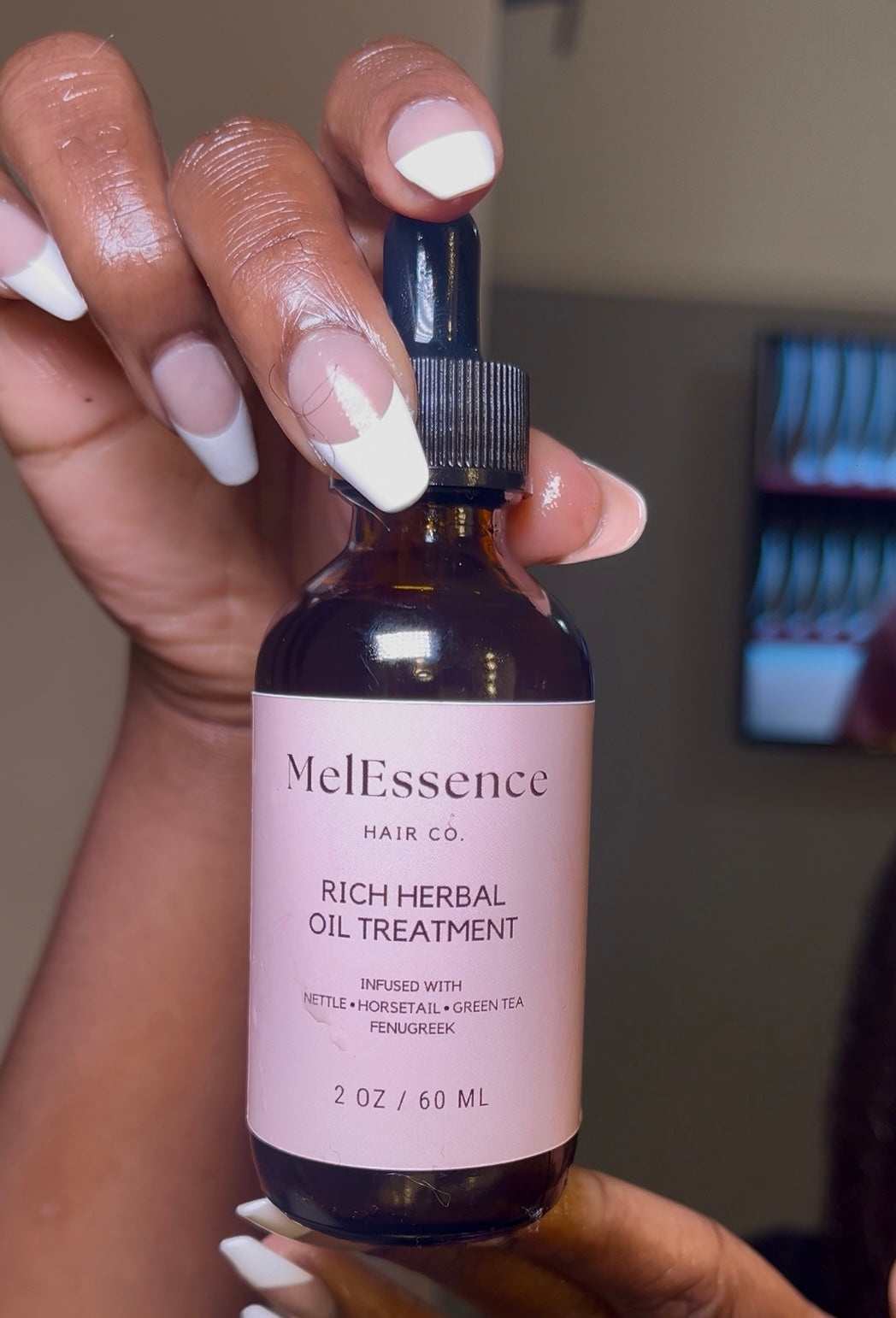 Rich Herbal Oil Treatment